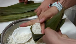 包粽子视频,手把手教你包出美味粽子的秘诀
